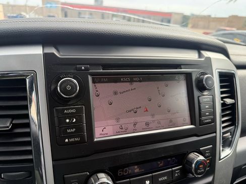 Used 2019 Nissan Titan PRO-4X w/ Pro-4x Utility Package AWD/4WD image 12