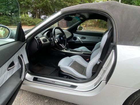 Used 2005 BMW Z4 2.5i RWD image 14