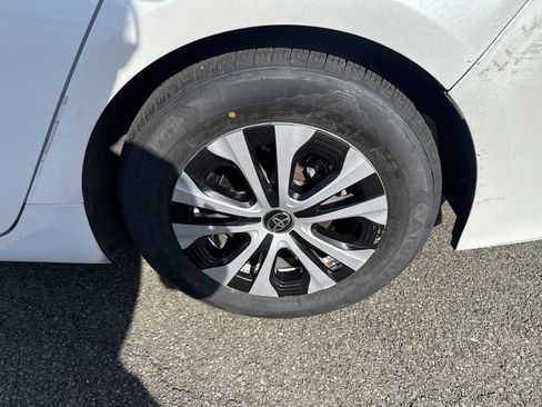 Used 2022 Toyota Prius Prime Limited image 5