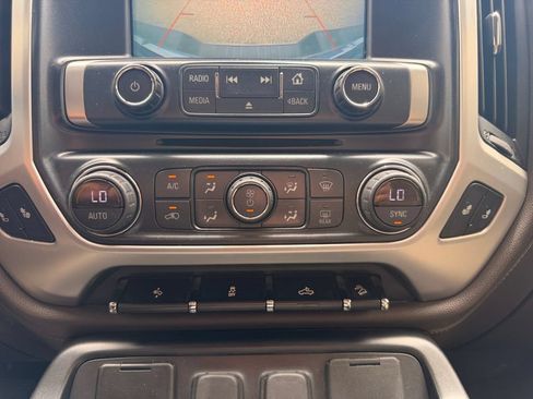 Used 2018 GMC Sierra 1500 SLT w/ SLT Premium Package AWD/4WD image 18