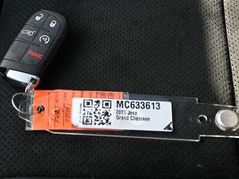 Used 2021 Jeep Grand Cherokee Laredo X RWD image 26
