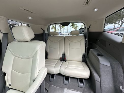 Used 2023 Cadillac XT6 Premium Luxury w/ Technology Package image 33