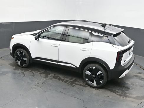 New 2026 Nissan Kicks SR w/ SR Premium Package image 35