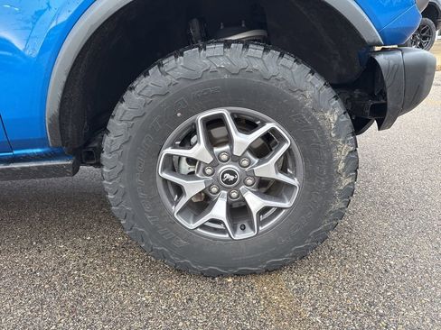 Used 2023 Ford Bronco Badlands AWD/4WD image 13
