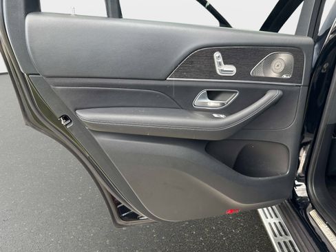 Certified 2023 Mercedes-Benz GLS 450 4MATIC image 11