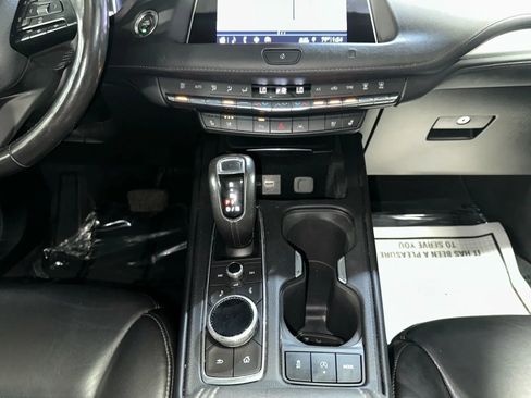 Used 2019 Cadillac XT4 Premium Luxury image 23