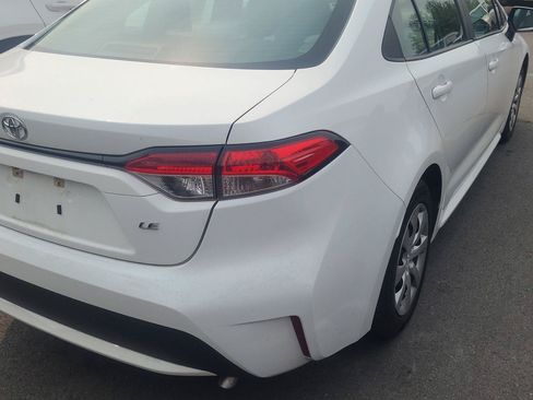 Used 2021 Toyota Corolla LE FWD image 6