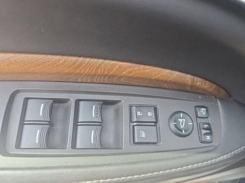 Used 2018 Acura MDX SH-AWD w/ Advance Package image 12