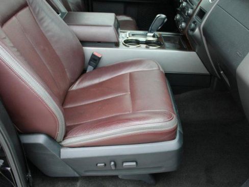 Used 2017 Ford Expedition EL Platinum image 13