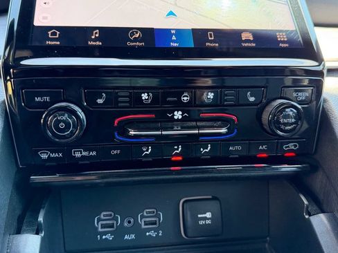 Certified 2024 Jeep Grand Cherokee L Limited w/ Luxury Tech Group II AWD/4WD image 28