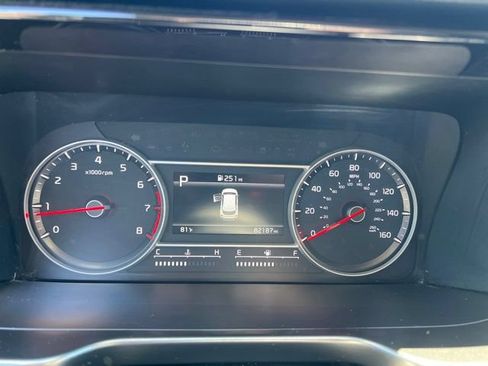 Used 2022 Kia Sorento LX AWD/4WD image 12