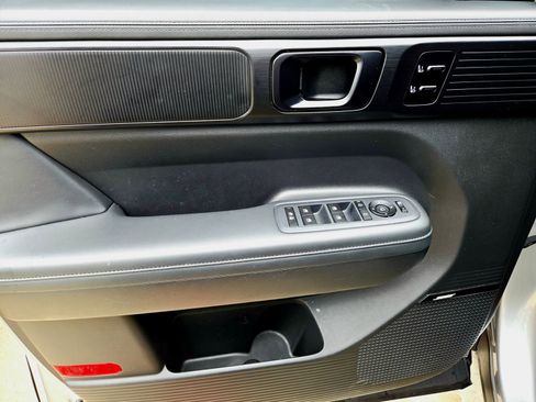 Used 2024 Hyundai Santa Fe Calligraphy FWD image 31