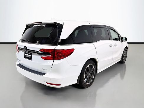 Used 2023 Honda Odyssey Elite image 9
