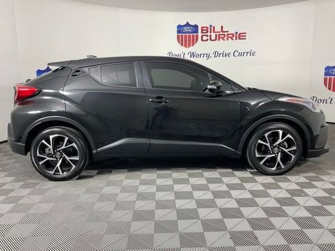Used 2019 Toyota C-HR XLE image 2