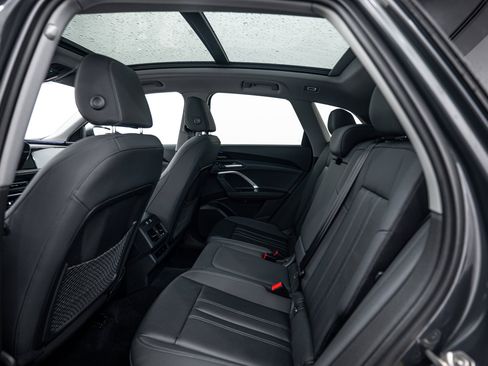 Certified 2025 Audi Q5 Premium Plus w/ Premium Plus AWD/4WD image 18