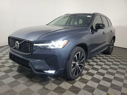 Used 2024 Volvo XC60 B5 Plus w/ Climate Package AWD/4WD image 4