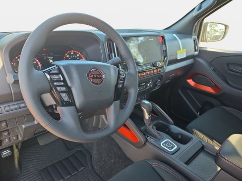 New 2026 Nissan Frontier PRO-4X w/ Tow Package AWD/4WD image 15