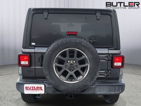 Used 2021 Jeep Wrangler Unlimited Sport AWD/4WD image 5