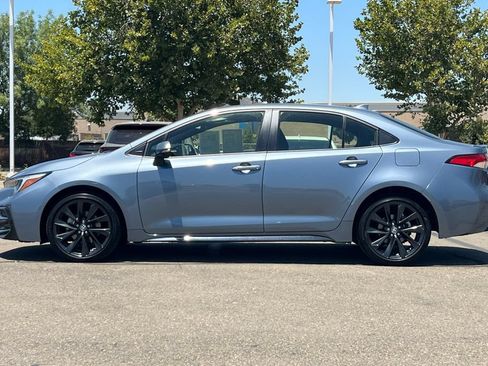 Certified 2025 Toyota Corolla SE w/ Convenience Package FWD image 9