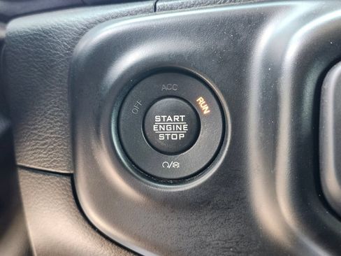 Used 2021 Jeep Wrangler Unlimited Sport AWD/4WD image 23