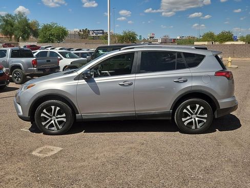 Used 2017 Toyota RAV4 LE w/ Carpet Mat Package FWD image 9
