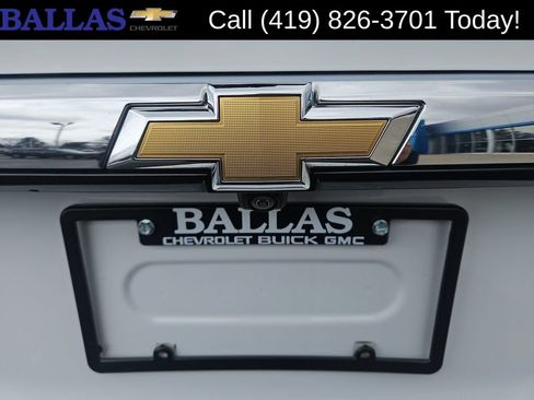 Certified 2023 Chevrolet Traverse LS FWD image 31