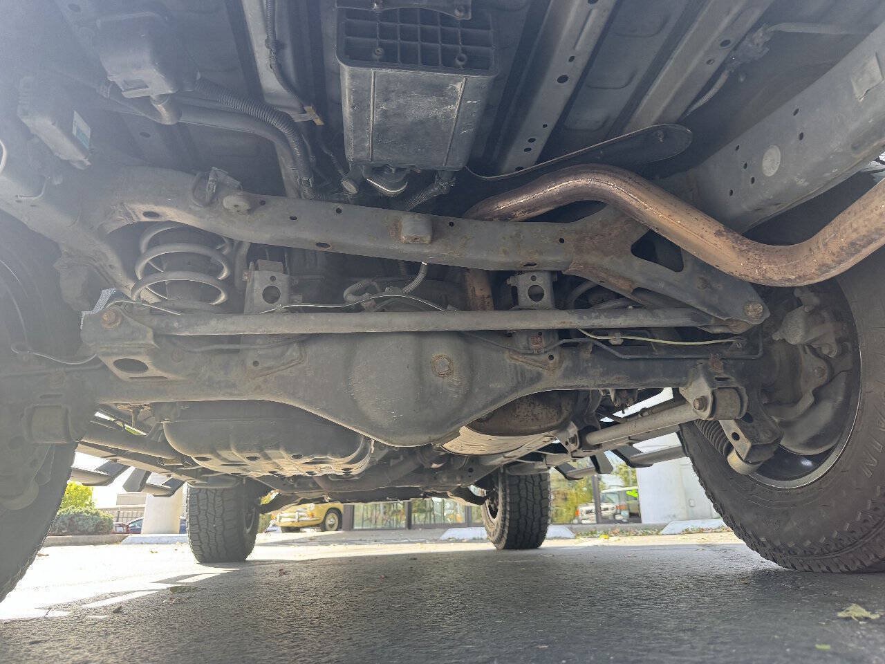 Used 2011 Toyota FJ Cruiser 4WD w/ Upgrade Pkg image 33