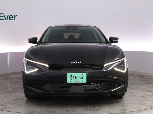 Used 2025 Kia EV6 Light RWD image 12