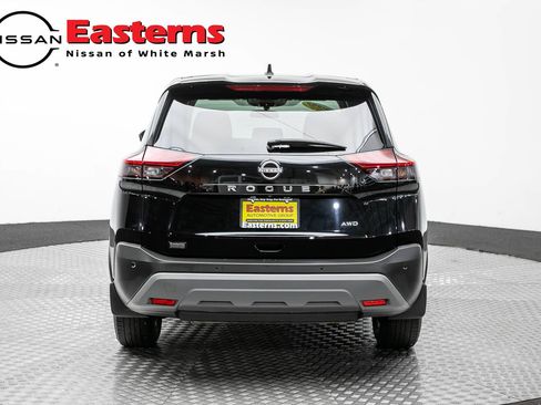 Used 2023 Nissan Rogue S AWD/4WD image 6