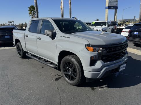 Used 2024 Chevrolet Silverado 1500 Custom w/ Turbomax Blackout Package image 2