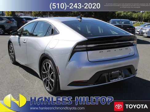 New 2026 Toyota Prius Plug-In Hybrid image 9