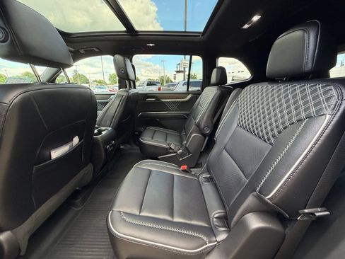 Used 2026 GMC Acadia Denali w/ Super Cruise Package AWD/4WD image 5