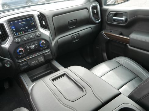 Used 2020 Chevrolet Silverado 1500 LT Trail Boss image 11