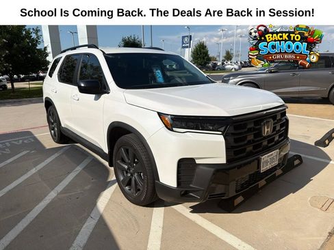 Used 2026 Honda Pilot Sport image 1