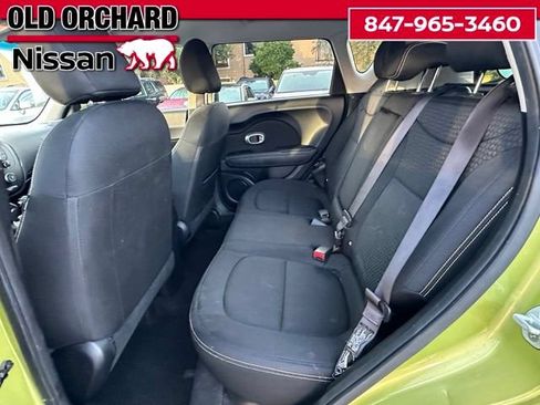 Used 2016 Kia Soul + FWD image 12