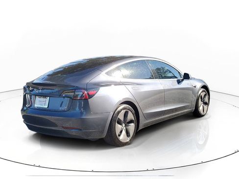 Used 2018 Tesla Model 3 Mid Range image 6