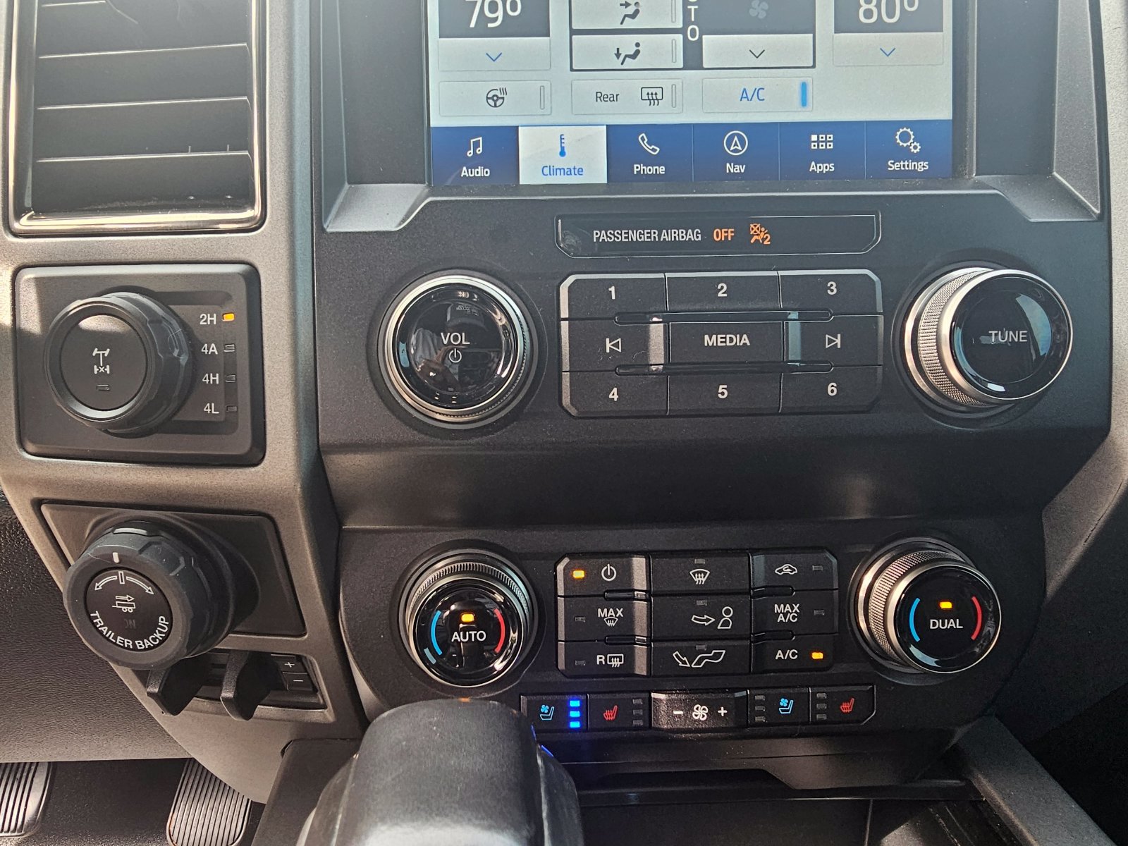 Used 2020 Ford F150 Raptor w/ Equipment Group 802A Luxury AWD/4WD image 22