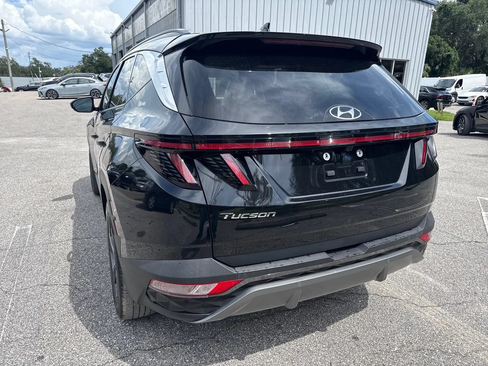Used 2023 Hyundai Tucson Limited FWD image 10
