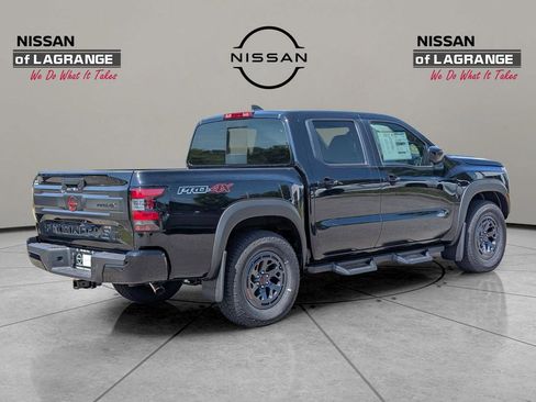 New 2025 Nissan Frontier PRO-4X w/ Pro Premium Package AWD/4WD image 5