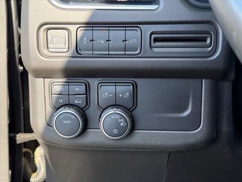 Used 2021 Chevrolet Tahoe LS image 16