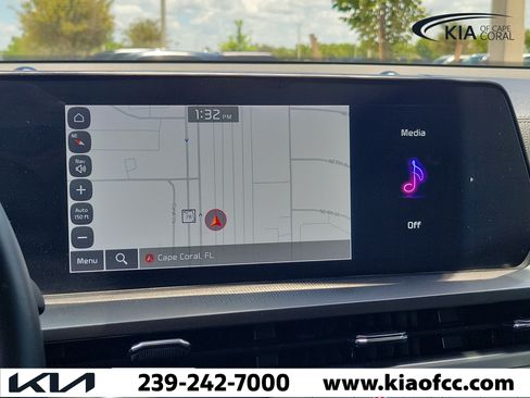 Certified 2024 Kia Telluride S w/ S Sunroof Package FWD image 30