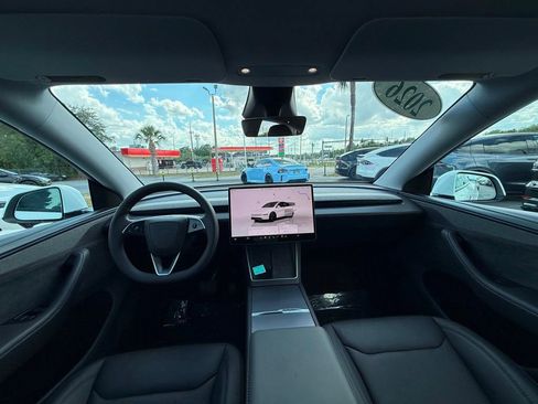 Used 2026 Tesla Model Y 2WD image 21