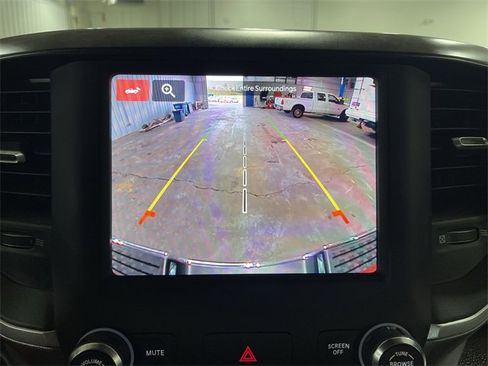 Used 2024 RAM 2500 Big Horn w/ Bed Utility Group image 26