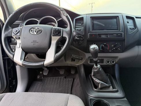 Used 2014 Toyota Tacoma 4x4 Access Cab w/ Convenience Package image 19