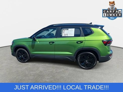 Used 2025 Volkswagen Taos SE FWD image 7