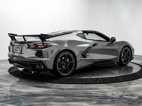 Used 2023 Chevrolet Corvette Stingray Premium Cpe w/ Z51 Performance Package image 15