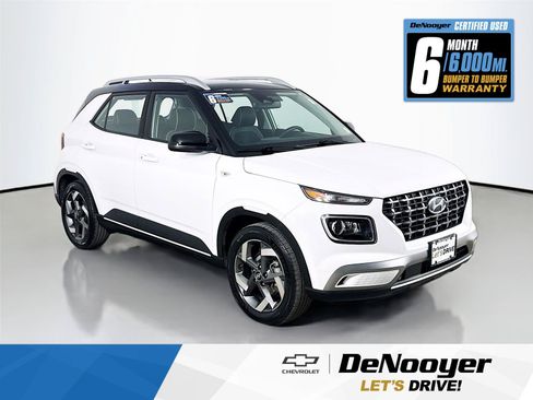 Used 2023 Hyundai Venue Limited w/ Cargo Package FWD image 1