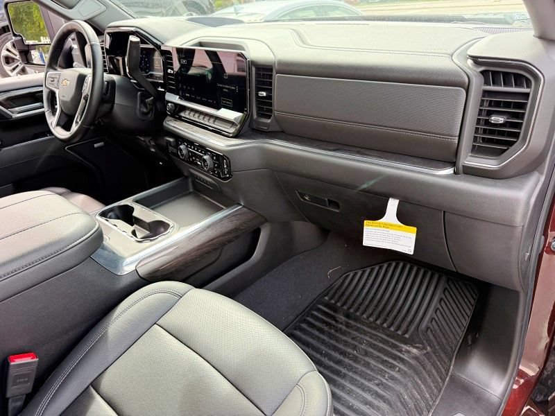 Used 2024 Chevrolet Silverado 3500 LTZ w/ LTZ Plus Package AWD/4WD image 16