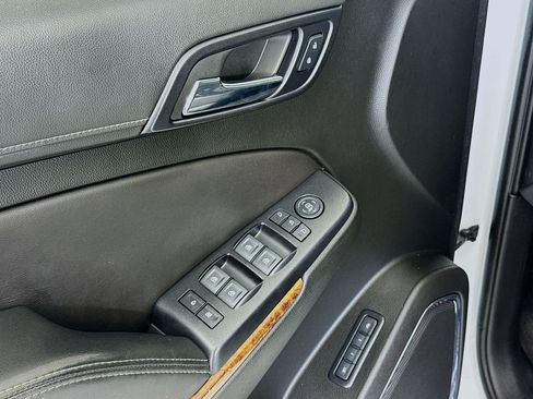 Used 2019 Chevrolet Suburban Premier AWD/4WD image 20