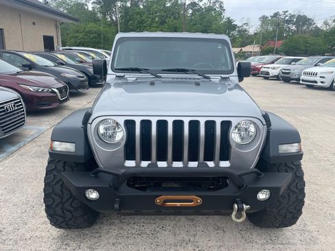 Used 2018 Jeep Wrangler Unlimited Sport S image 3